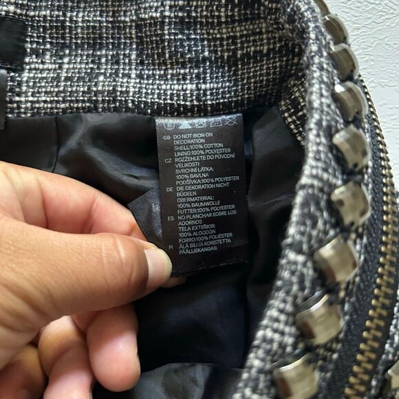 H&M Tweed Mini Skirt Women’s Size 6 | Black White Studded Zipper Waist - Picture 5 of 9